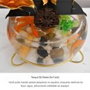 Aquário luxuoso e criativo decorado com peixes-lótus